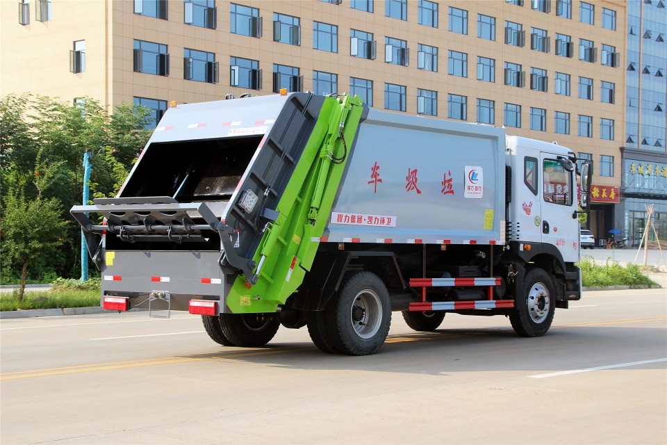 東風(fēng)多利卡14方程力壓縮垃圾車(chē) (17)