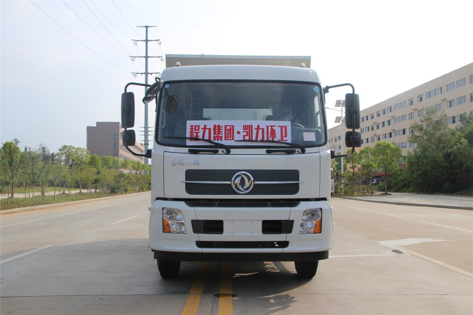 東風(fēng)天錦國六湖北程力對接式垃圾車 (8)